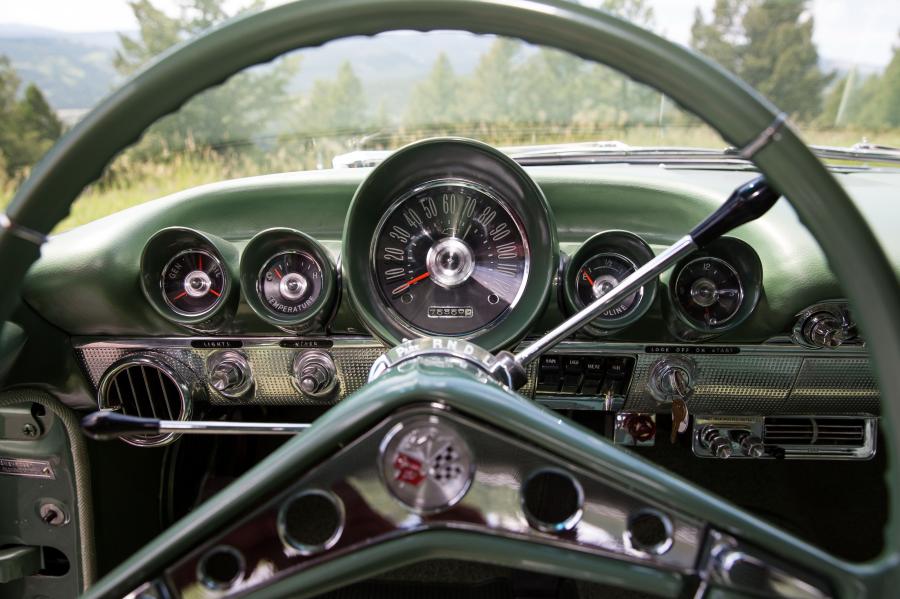Панель приборов Chevrolet El Camino 1960 года  (фото 24 из 37)